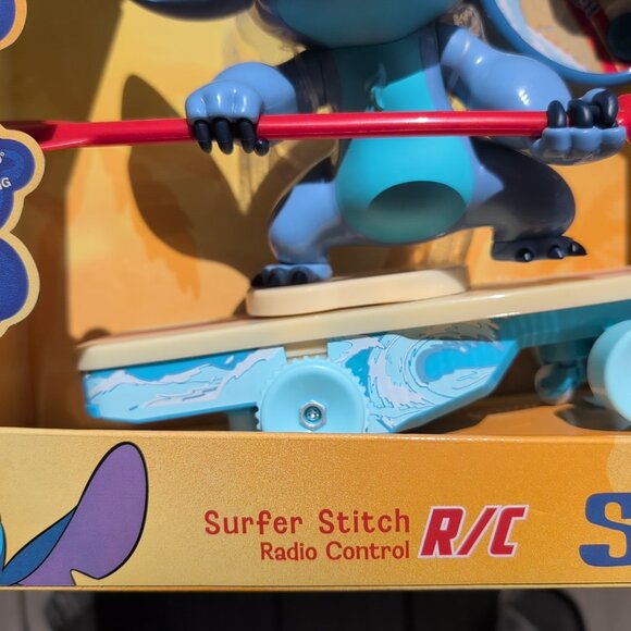 Disney's Surfer Stitch Remote Control R/C by Jada (Batteries not included) - Picture 4 of 8
